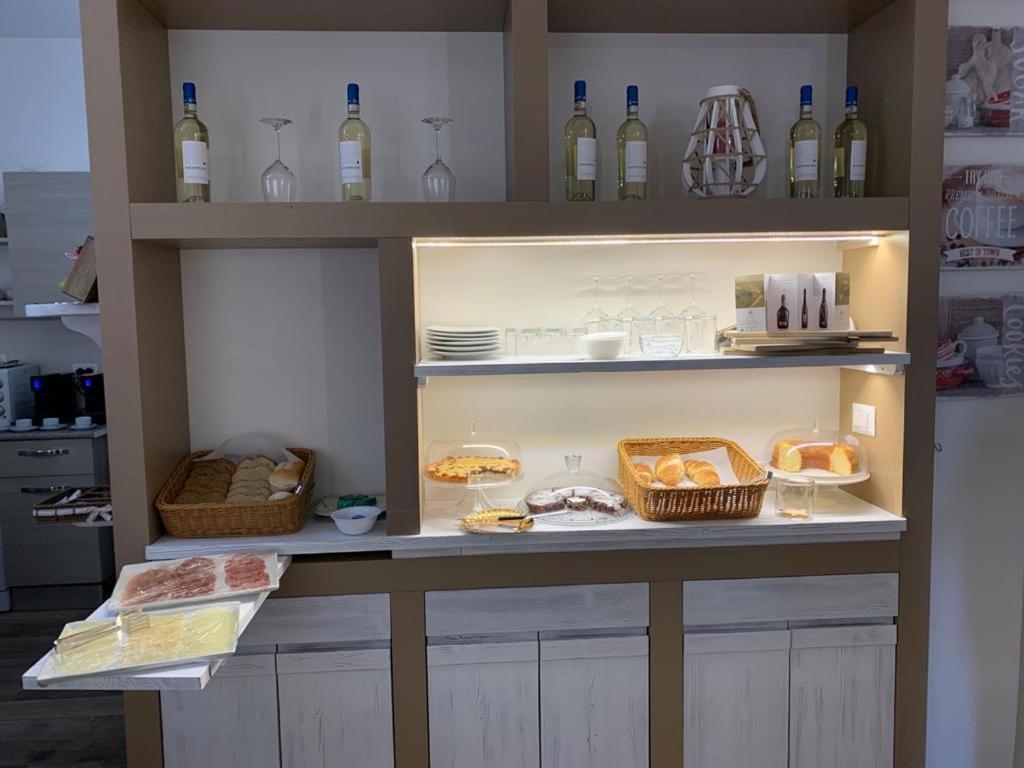 Etesia Bed and Breakfast Olbia Buitenkant foto